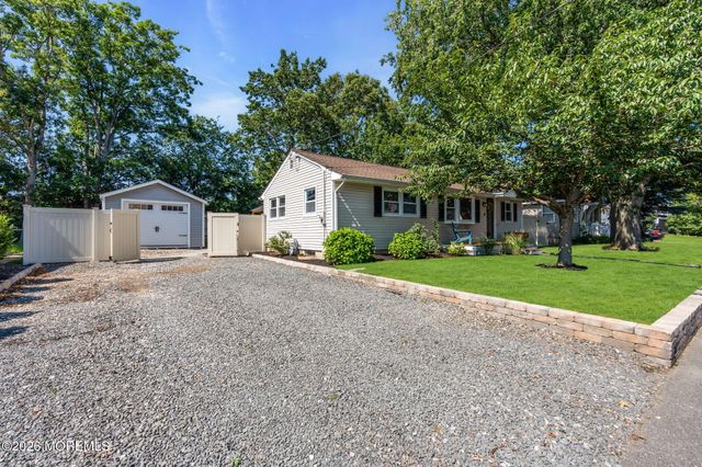3119 Hiawatha Avenue, Point Pleasant, NJ 08742