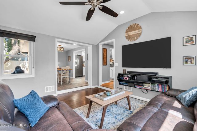 3119 Hiawatha Avenue, Point Pleasant, NJ 08742