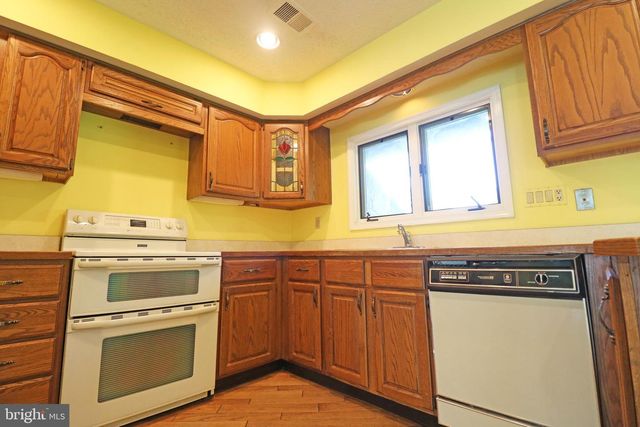 645 NIBLICK LN, Wallingford, PA 19086