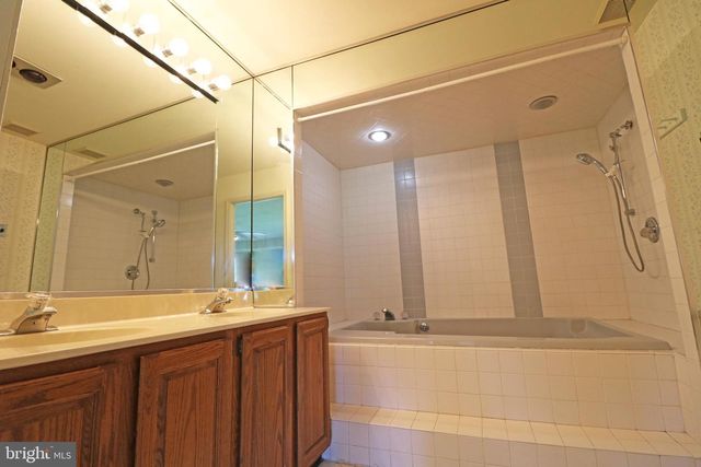 645 NIBLICK LN, Wallingford, PA 19086
