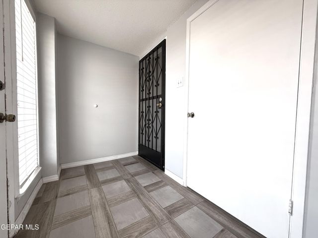 4800 N Stanton 183 Street 183, El Paso, TX 79902