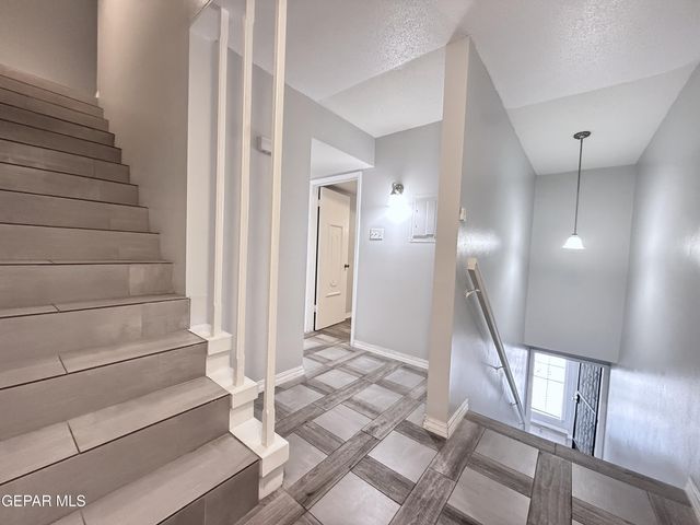 4800 N Stanton 183 Street 183, El Paso, TX 79902