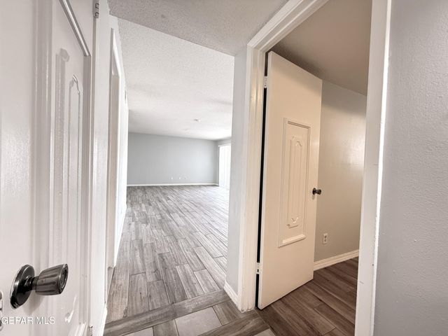 4800 N Stanton 183 Street 183, El Paso, TX 79902