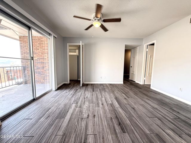 4800 N Stanton 183 Street 183, El Paso, TX 79902
