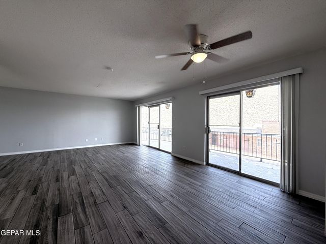 4800 N Stanton 183 Street 183, El Paso, TX 79902