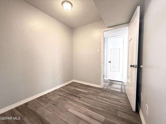 4800 N Stanton 183 Street 183, El Paso, TX 79902