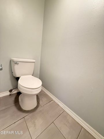 4800 N Stanton 183 Street 183, El Paso, TX 79902