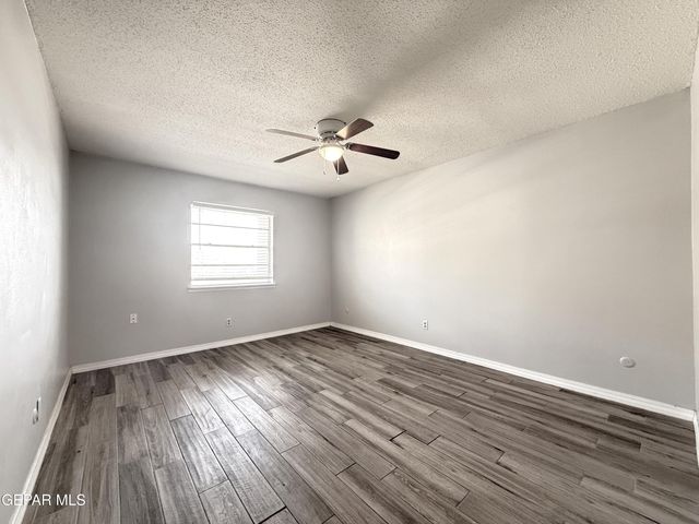 4800 N Stanton 183 Street 183, El Paso, TX 79902