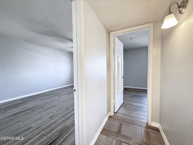 4800 N Stanton 183 Street 183, El Paso, TX 79902
