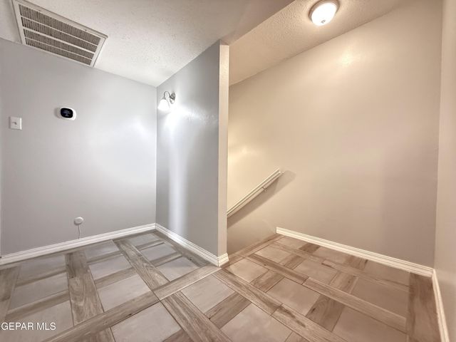 4800 N Stanton 183 Street 183, El Paso, TX 79902