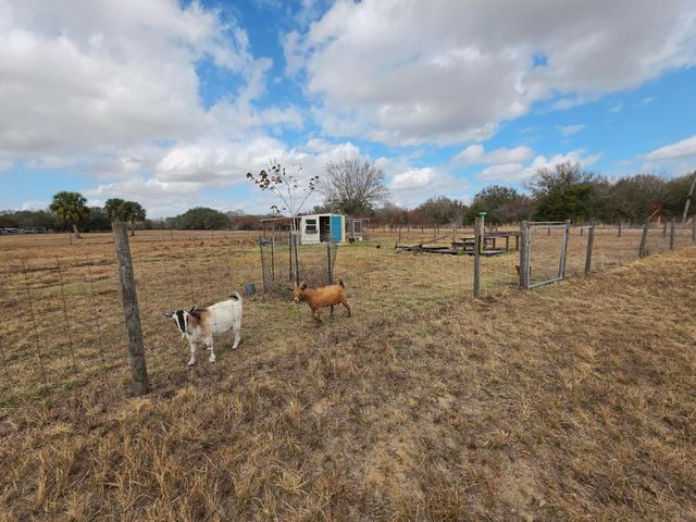 15468 NW 242nd Street, Okeechobee, FL 34972