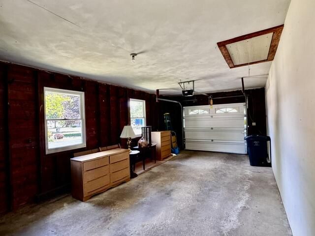 921 Robins LANE, Mukwonago, WI 53149