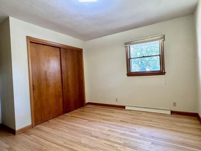 921 Robins LANE, Mukwonago, WI 53149