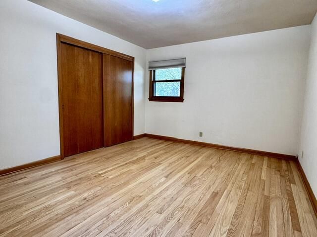 921 Robins LANE, Mukwonago, WI 53149