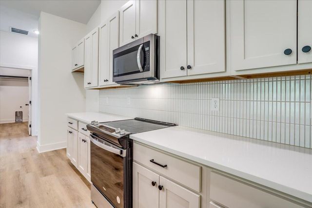 5563 Wandering Way, Maize, KS 67101