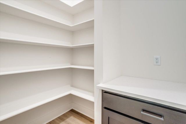 5563 Wandering Way, Maize, KS 67101