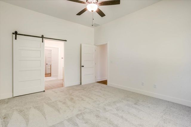 5563 Wandering Way, Maize, KS 67101