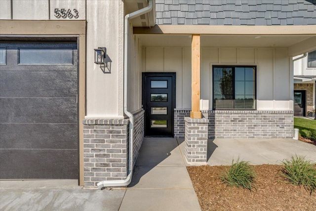 5563 Wandering Way, Maize, KS 67101