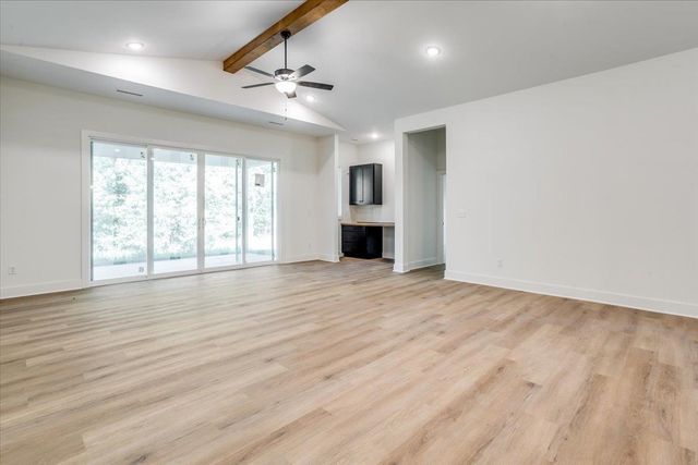 5563 Wandering Way, Maize, KS 67101