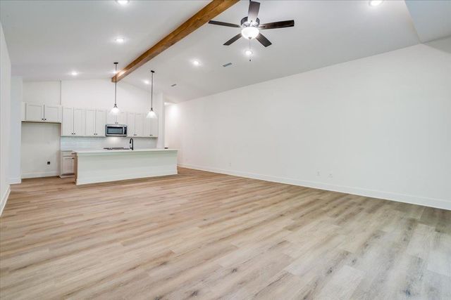 5563 Wandering Way, Maize, KS 67101