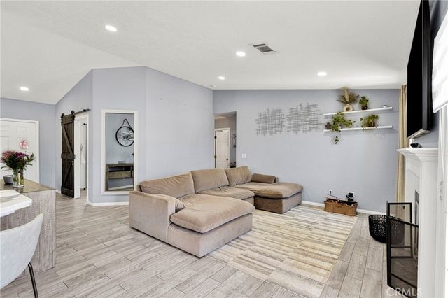 16081 Sitting Bull, Victorville, CA 92395