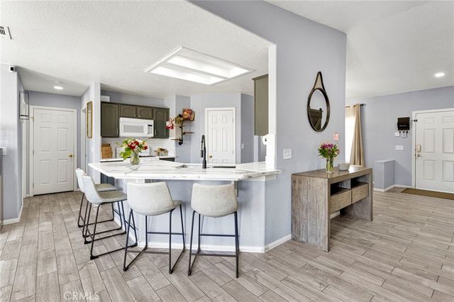 16081 Sitting Bull, Victorville, CA 92395