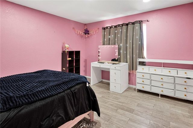 16081 Sitting Bull, Victorville, CA 92395