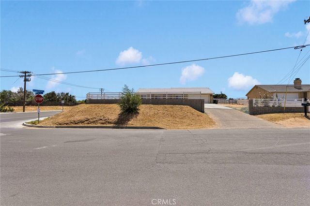 16081 Sitting Bull, Victorville, CA 92395