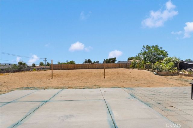 16081 Sitting Bull, Victorville, CA 92395