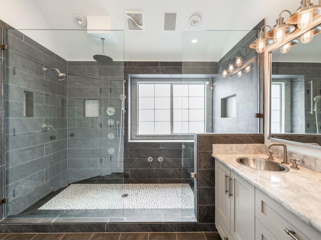 2405 Hunters Creek CV, Cedar Park, TX 78613