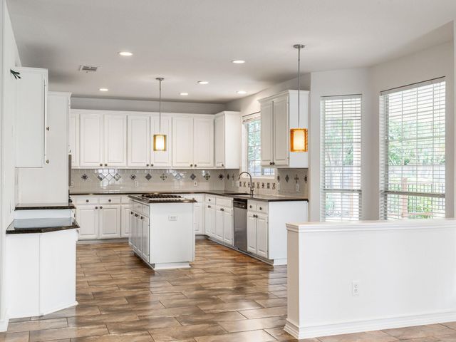 2405 Hunters Creek CV, Cedar Park, TX 78613