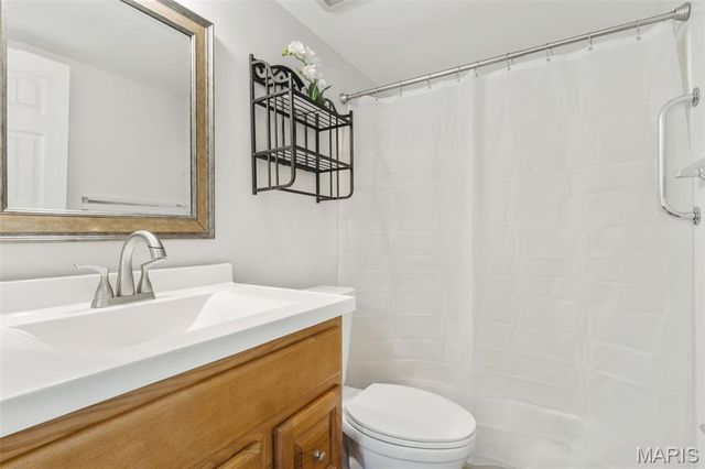 3129 Edwards Place 203, Maryland Heights, MO 63043