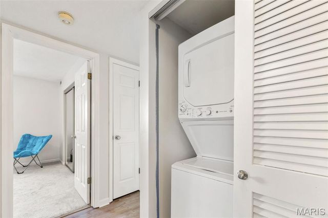 3129 Edwards Place 203, Maryland Heights, MO 63043