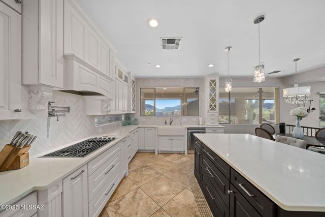 8457 N Ironwood Reserve Way, Tucson, AZ 85743