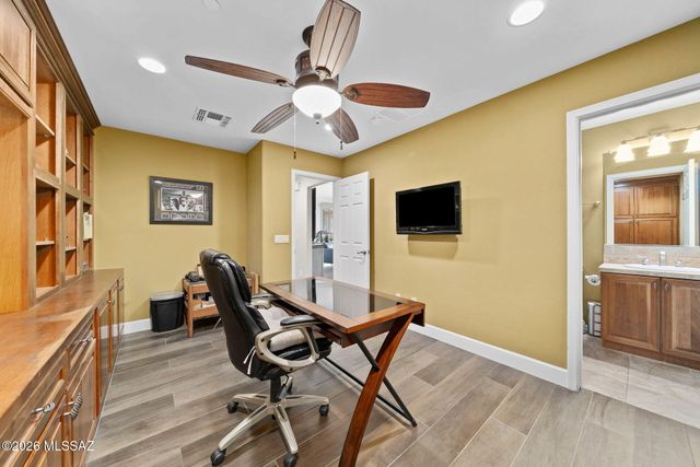 8457 N Ironwood Reserve Way, Tucson, AZ 85743