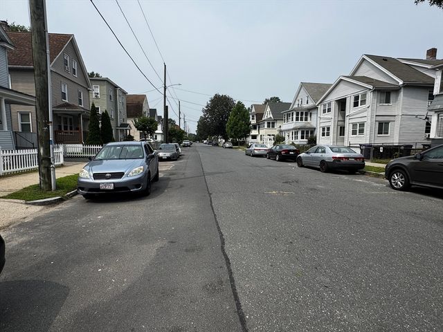99 Wilmont St, Springfield, MA 01108