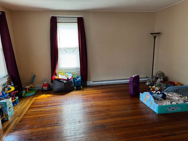 99 Wilmont St, Springfield, MA 01108