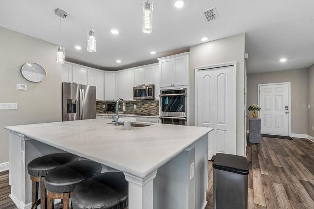 7840 ABBY BROOKS CIRCLE, Wesley Chapel, FL 33545