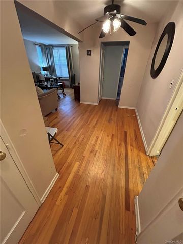 194 Smith Street 1M, Freeport, NY 11520