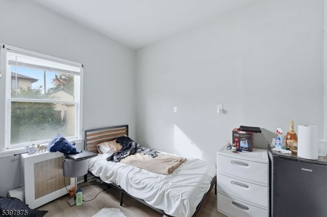 345 2Nd St, Saddle Brook Twp., NJ 07663