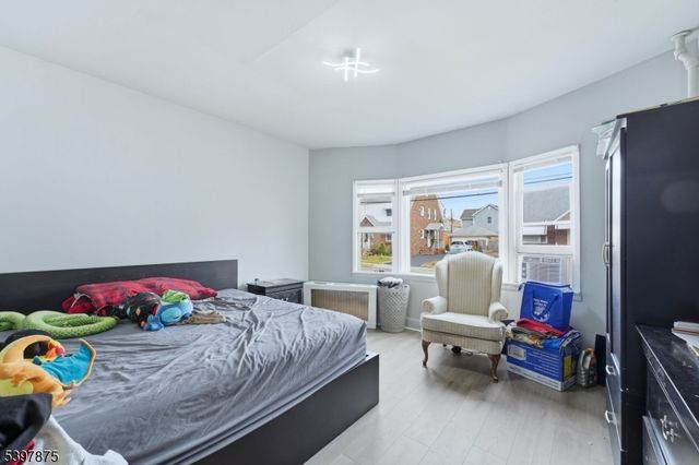 345 2Nd St, Saddle Brook Twp., NJ 07663
