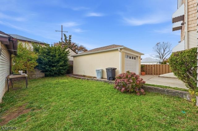 345 2Nd St, Saddle Brook Twp., NJ 07663