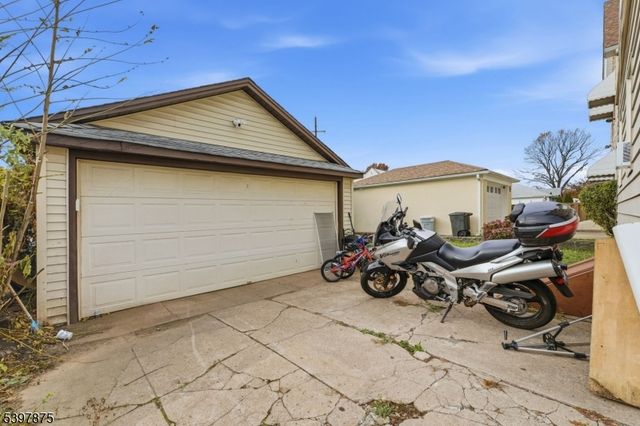 345 2Nd St, Saddle Brook Twp., NJ 07663