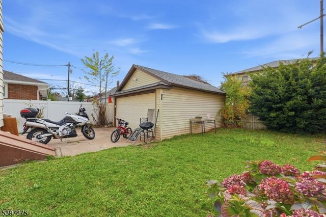 345 2Nd St, Saddle Brook Twp., NJ 07663