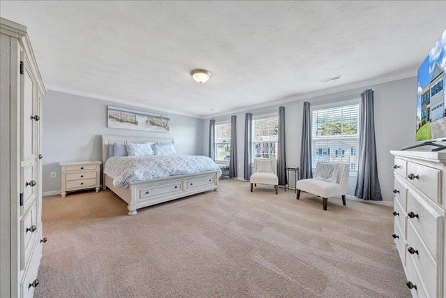 2064 Lawson LN, Vinton, VA 24179