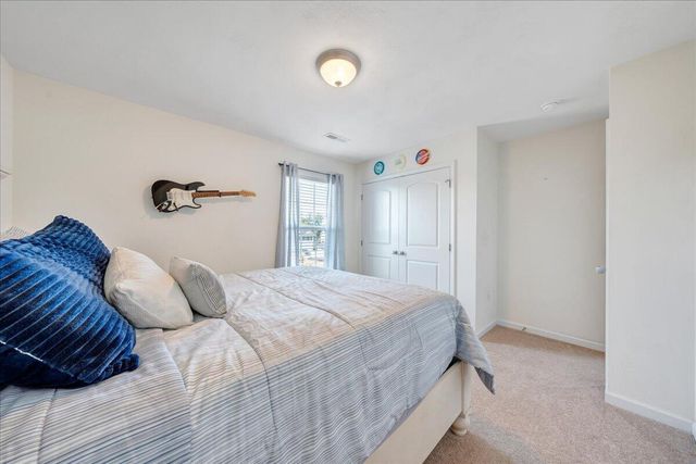 2064 Lawson LN, Vinton, VA 24179