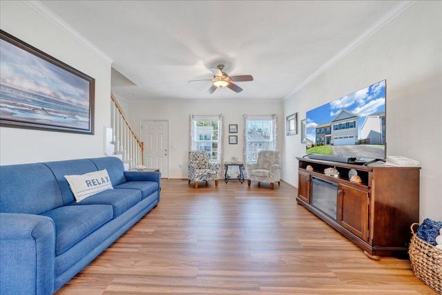 2064 Lawson LN, Vinton, VA 24179