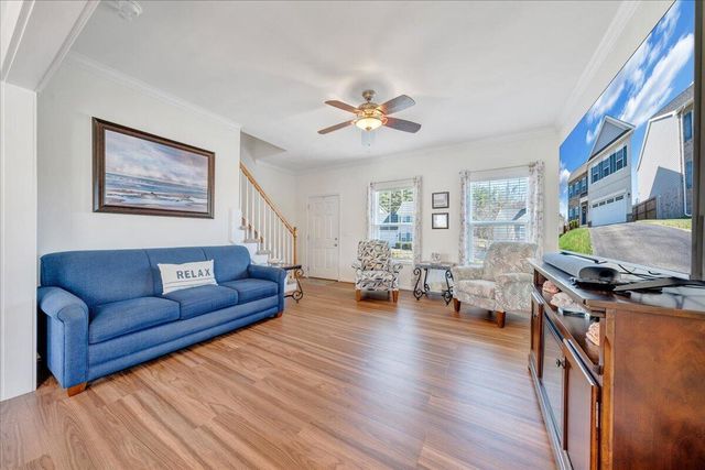 2064 Lawson LN, Vinton, VA 24179