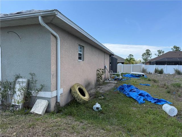 2317 30th TER, Cape Coral, FL 33993