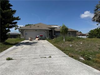 2317 30th TER, Cape Coral, FL 33993